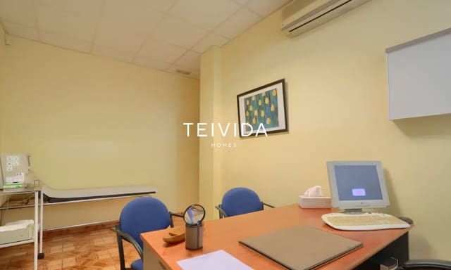 Kommersiell til salgs i El Fraile, Arona - € 245 000 (Ref: 10140308)