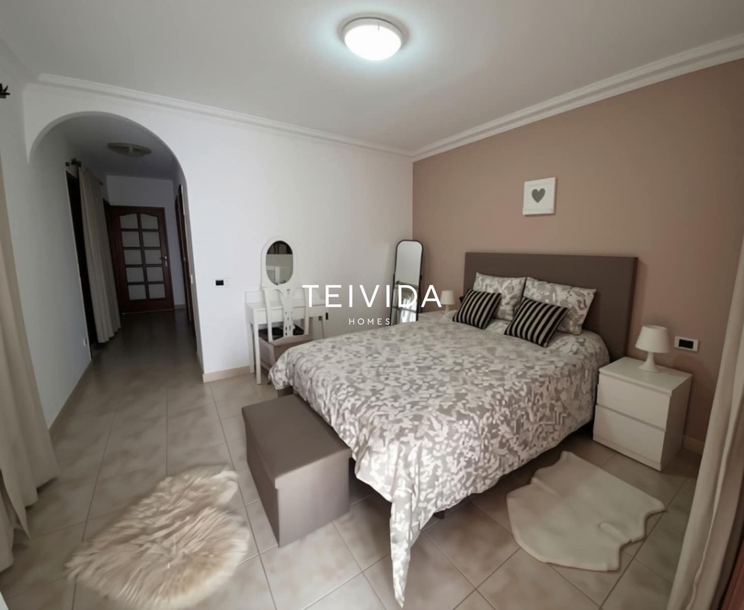 5 bedroom Villa for sale in Valle de San Lorenzo with pool garage - € 895,000 (Ref: 10148008)