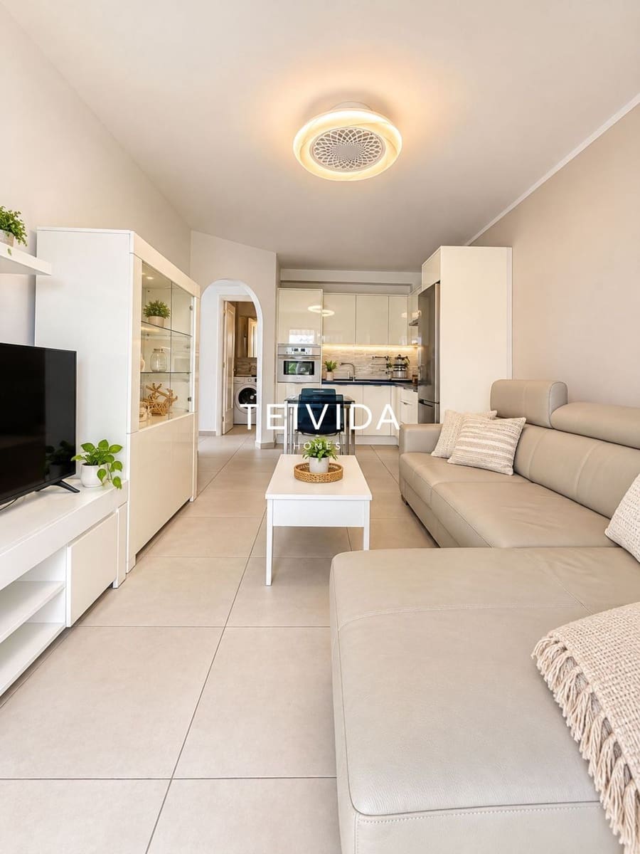 1 bedroom Flat for rent in Los Cristianos with pool - € 1,500 (Ref: 10156928)