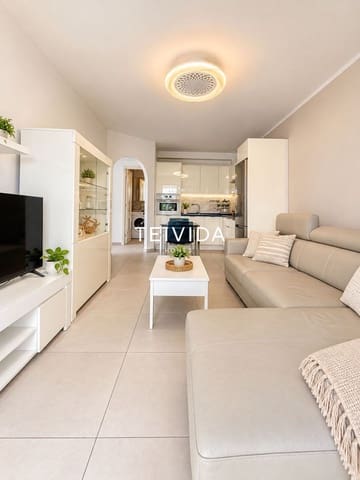 1 makuuhuone Asunto vuokrattavana paikassa Los Cristianos, Arona mukana uima-altaan - 1 500 € (Ref: 10156928)