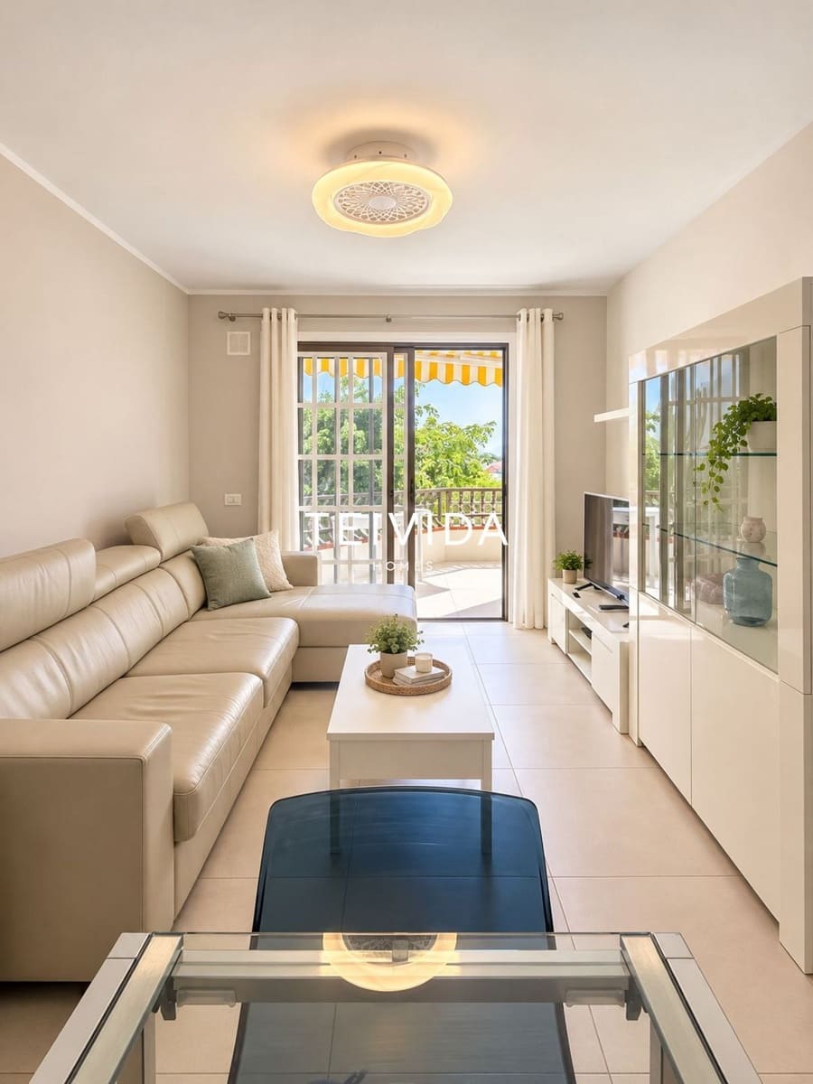 1 bedroom Flat for rent in Los Cristianos with pool - € 1,500 (Ref: 10156928)