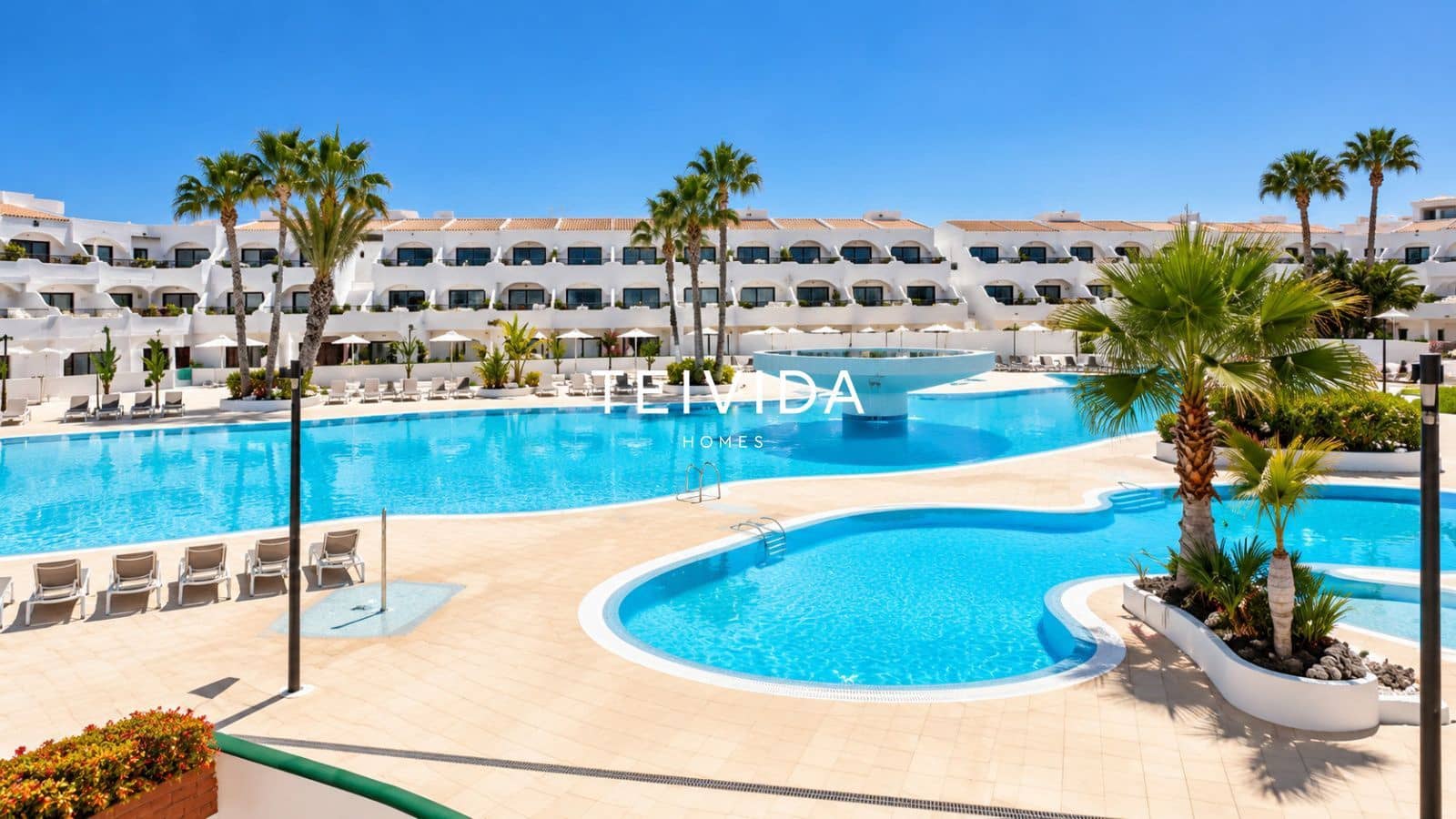 Flat for sale in Costa del Silencio with pool - € 225,000 (Ref: 10158691)