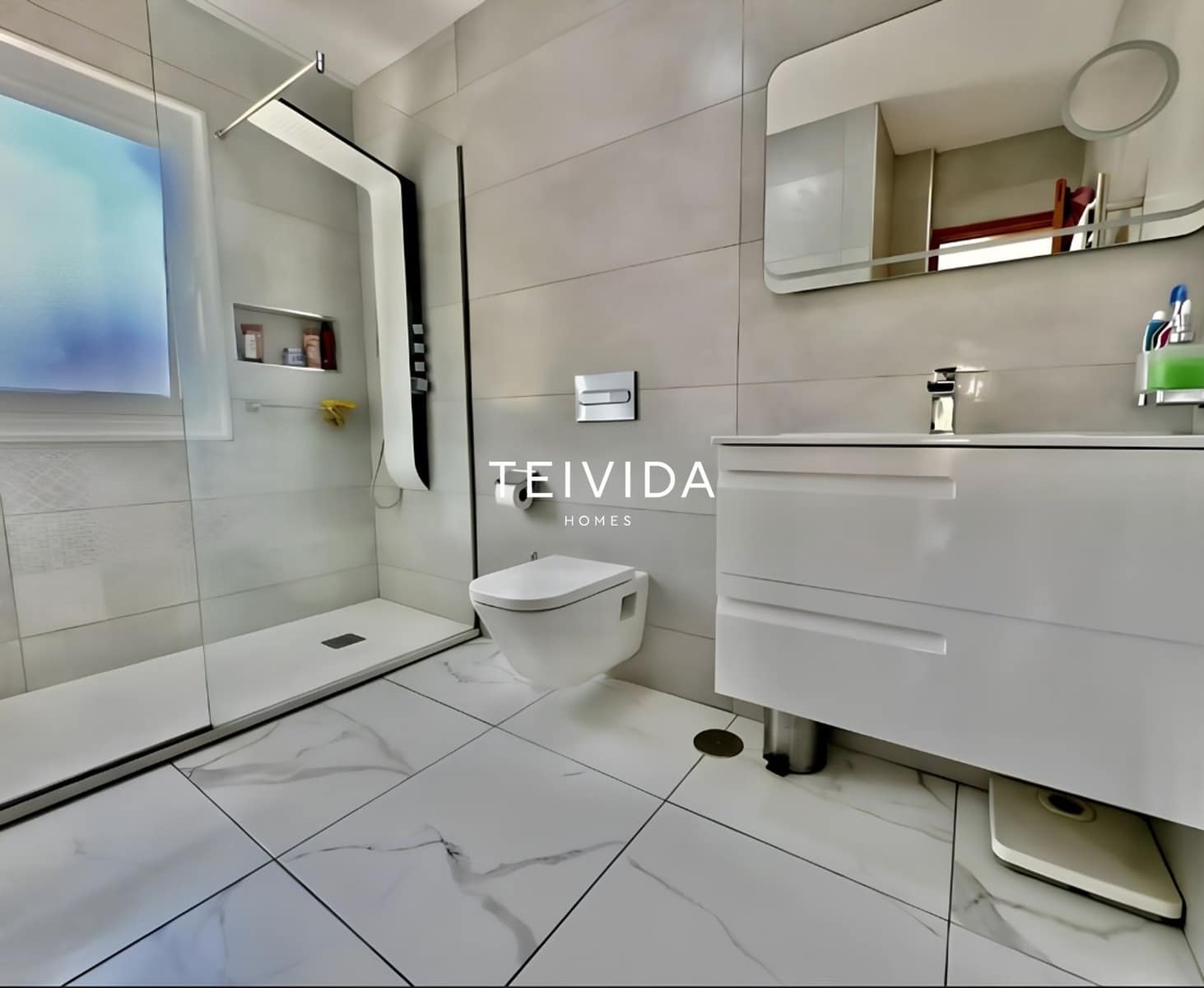 4 slaapkamer Villa te koop in El Madronal met zwembad garage - € 595.000 (Ref: 10160810)