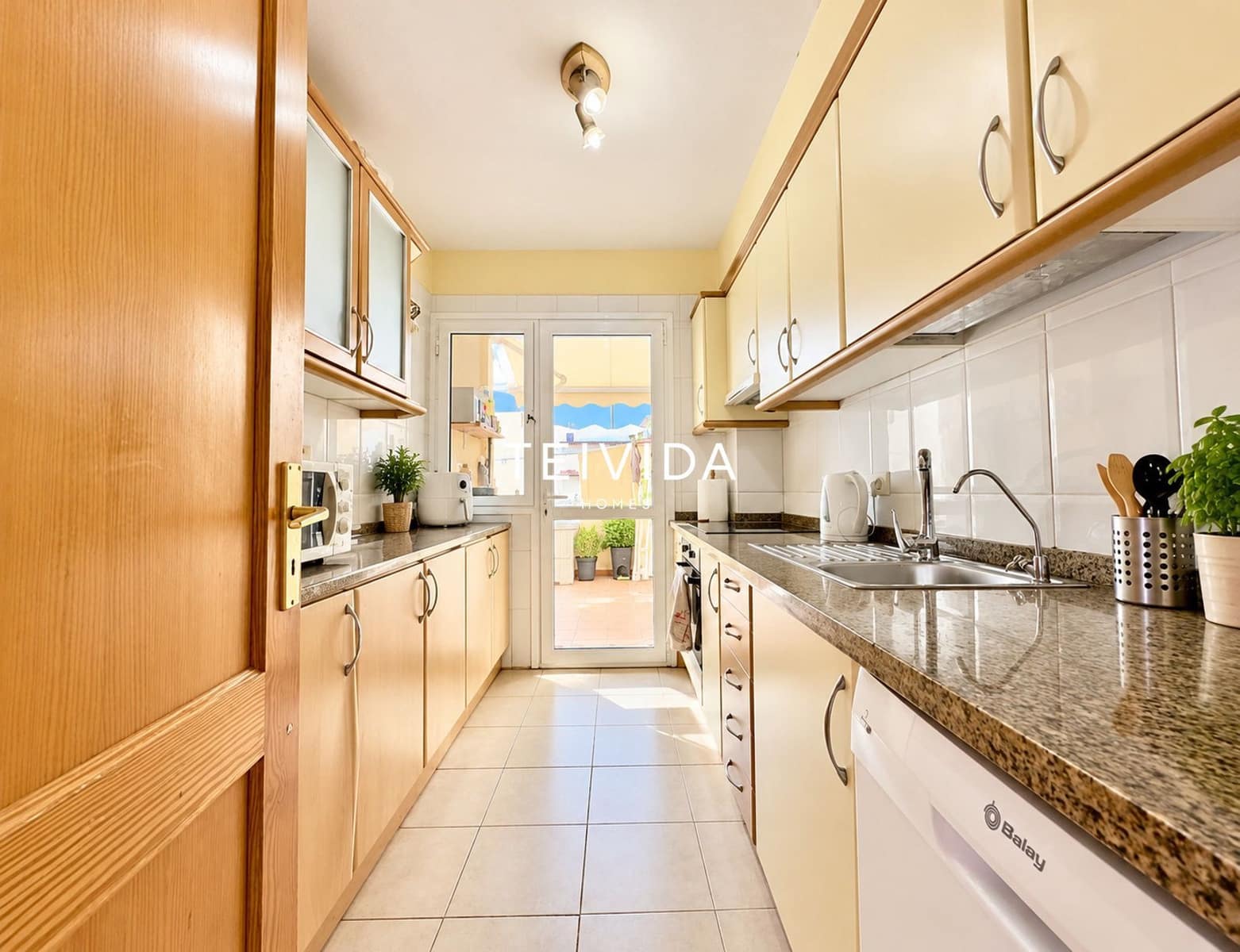 4 slaapkamer Villa te koop in El Madronal met zwembad garage - € 595.000 (Ref: 10160810)