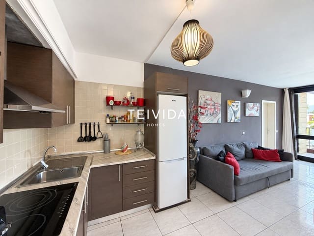 1 soveværelse Lejlighed til salg i Costa del Silencio, Arona med swimmingpool - € 210.000 (Ref: 10170390)