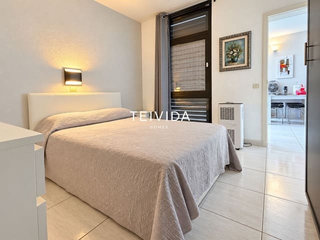 1 soveværelse Lejlighed til salg i Costa del Silencio, Arona med swimmingpool - € 210.000 (Ref: 10170390)