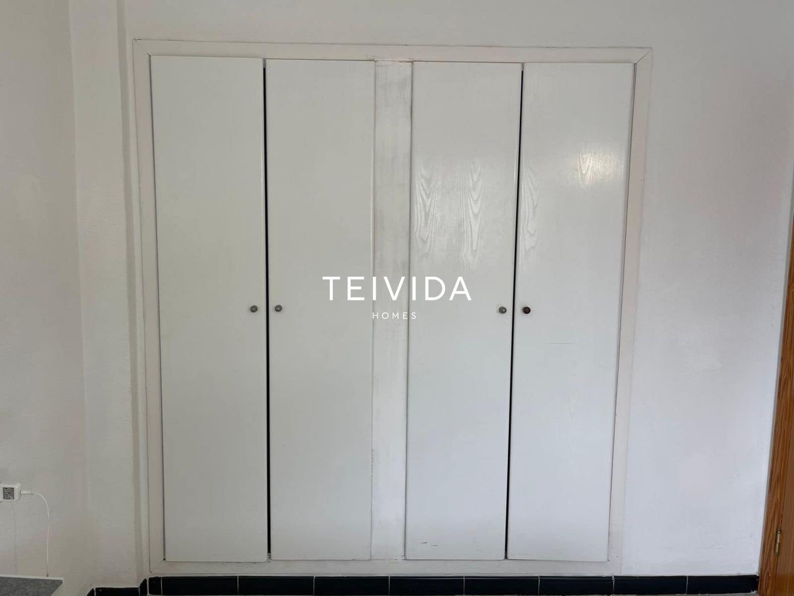 Piso de 1 habitación en Los Cristianos en venta con piscina garaje - 385.000 € (Ref: 10170391)