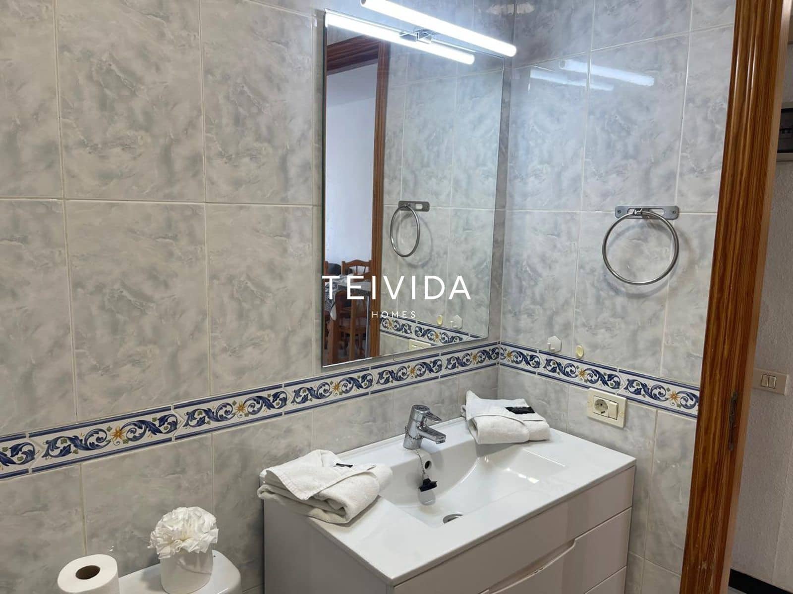Piso de 1 habitación en Los Cristianos en venta con piscina garaje - 385.000 € (Ref: 10170391)