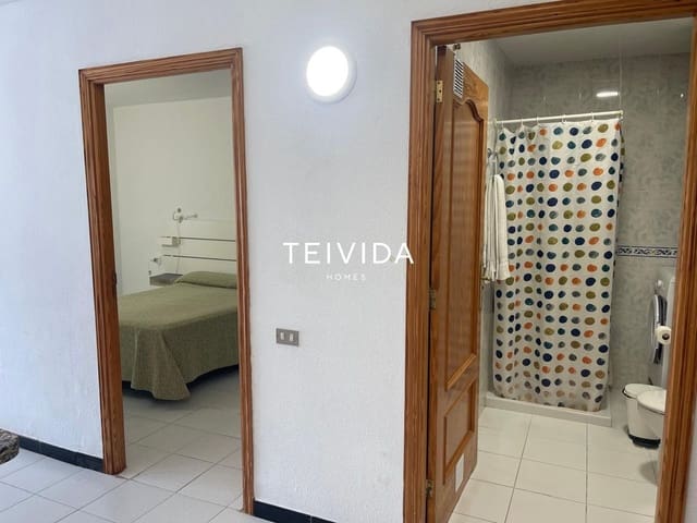 Piso de 1 habitación en Los Cristianos, Arona en venta con piscina garaje - 385.000 € (Ref: 10170391)