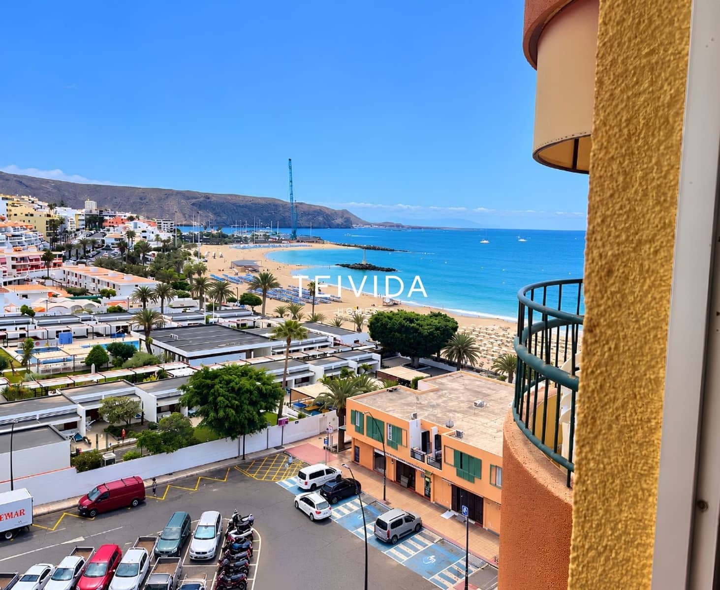 Piso de 1 habitación en Los Cristianos en venta con piscina garaje - 385.000 € (Ref: 10170391)