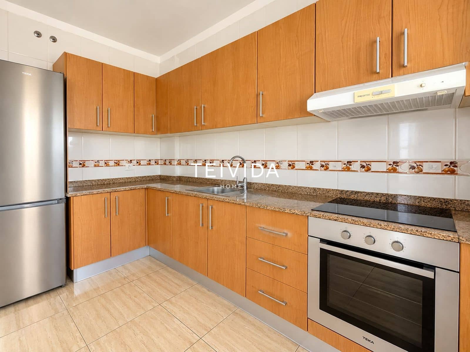 2 bedroom Flat for rent in Palm-Mar with pool garage - € 1,550 (Ref: 10172257)