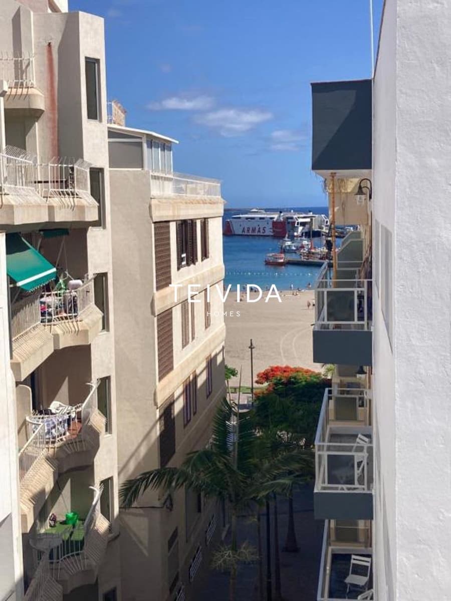 2 bedroom Flat for rent in Los Cristianos - € 1,400 (Ref: 10175620)