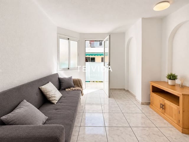 2 bedroom Flat for rent in Los Cristianos, Arona - € 1,400 (Ref: 10175620)
