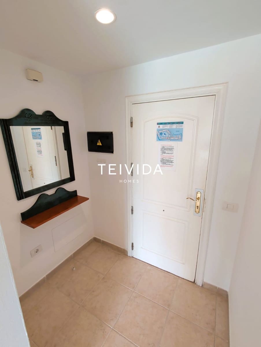 2 soverom Leilighet til salgs i Los Cristianos med svømmebasseng - € 360 000 (Ref: 10179611)