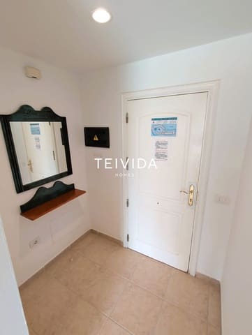 2 soverom Leilighet til salgs i Los Cristianos, Arona med svømmebasseng - € 360 000 (Ref: 10179611)