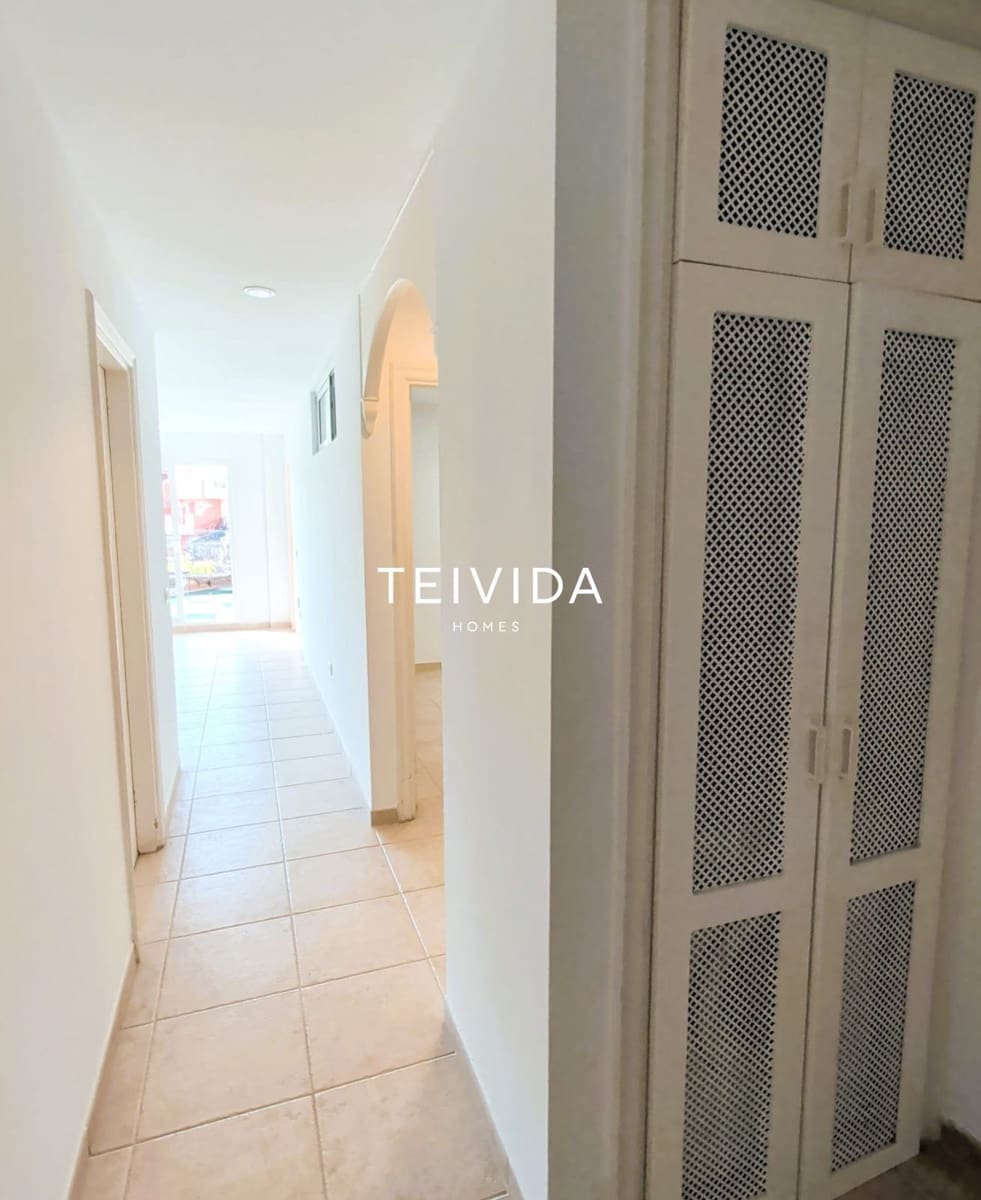 2 soverom Leilighet til salgs i Los Cristianos med svømmebasseng - € 360 000 (Ref: 10179611)