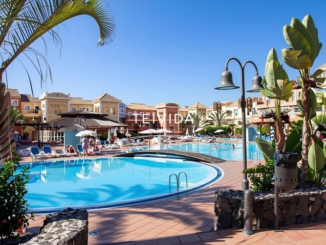 2 soverom Leilighet til salgs i Los Cristianos, Arona med svømmebasseng - € 360 000 (Ref: 10179611)