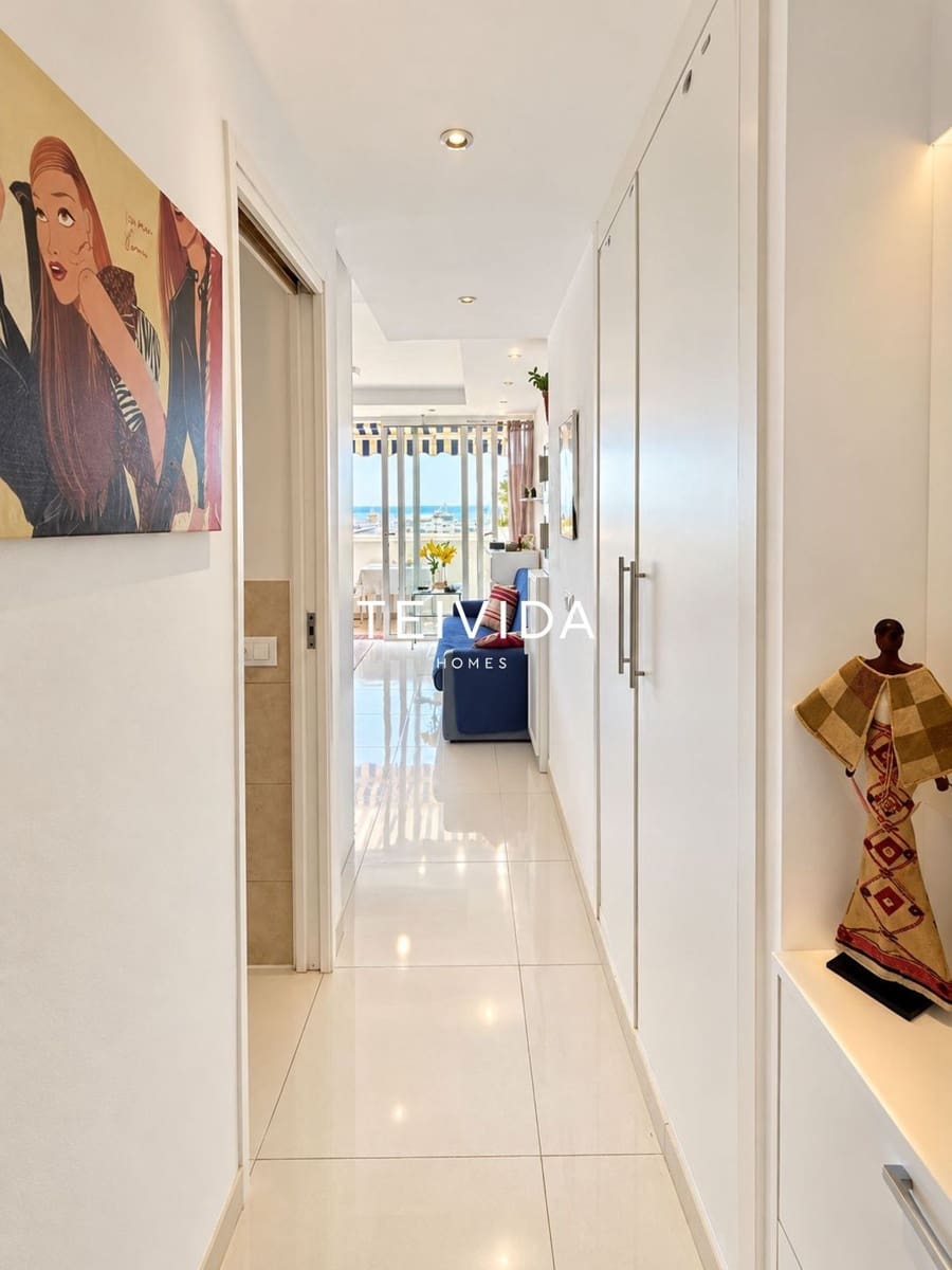 1 soverom Penthouse til leie i Playa de las Americas med svømmebasseng - € 1 500 (Ref: 10182204)