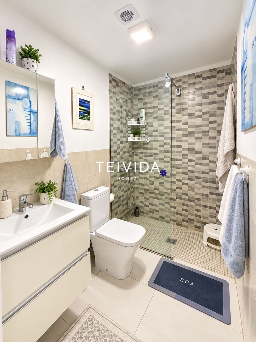 1 soverom Penthouse til leie i Playa de las Americas med svømmebasseng - € 1 500 (Ref: 10182204)