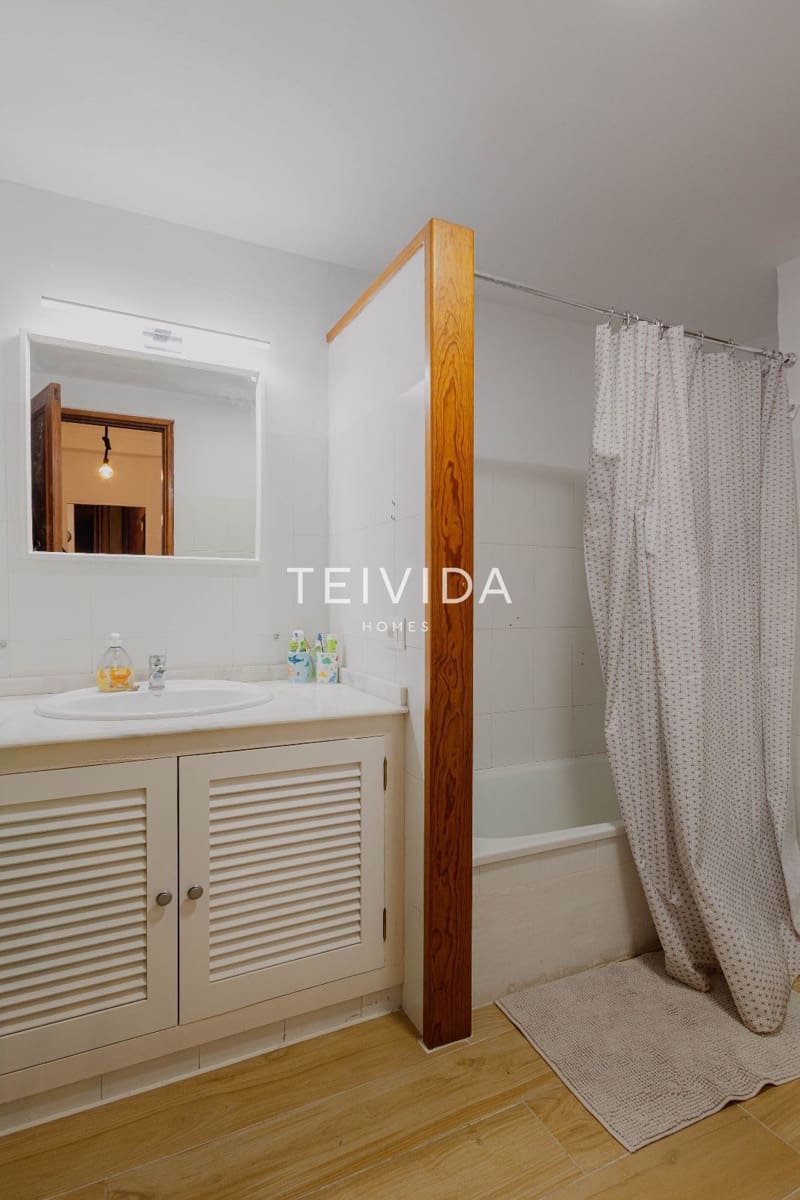 8 Zimmer Bar/Restaurant zu verkaufen in Guia de Isora mit Garage - 650.000 € (Ref: 9515876)