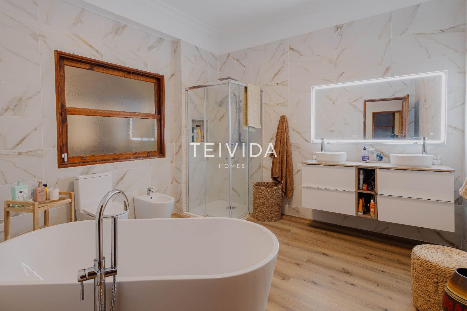 8 Zimmer Bar/Restaurant zu verkaufen in Guia de Isora mit Garage - 650.000 € (Ref: 9515876)