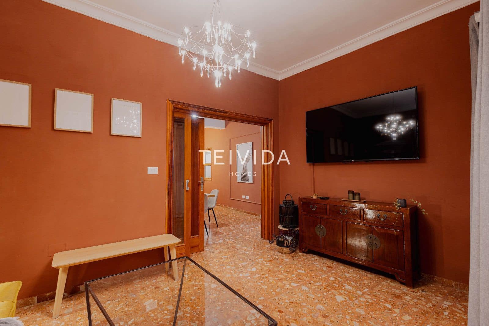 8 Zimmer Bar/Restaurant zu verkaufen in Guia de Isora mit Garage - 650.000 € (Ref: 9515876)