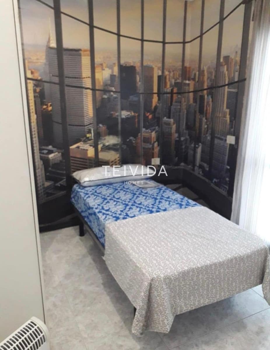 4 soveværelse Lejlighed til salg i Santa Cruz de Tenerife med garage - € 260.000 (Ref: 9516475)