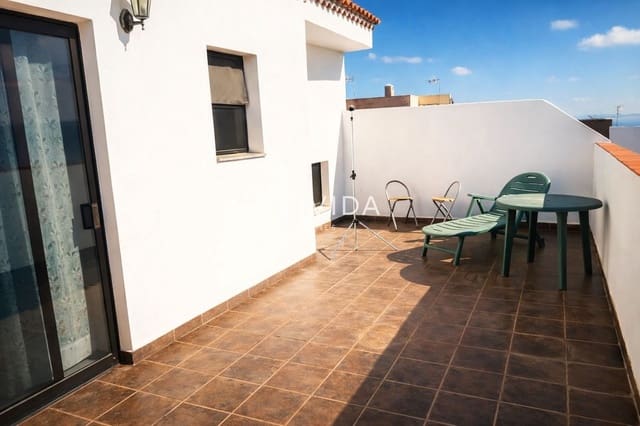 4 soveværelse Lejlighed til salg i Santa Cruz de Tenerife med garage - € 260.000 (Ref: 9516475)