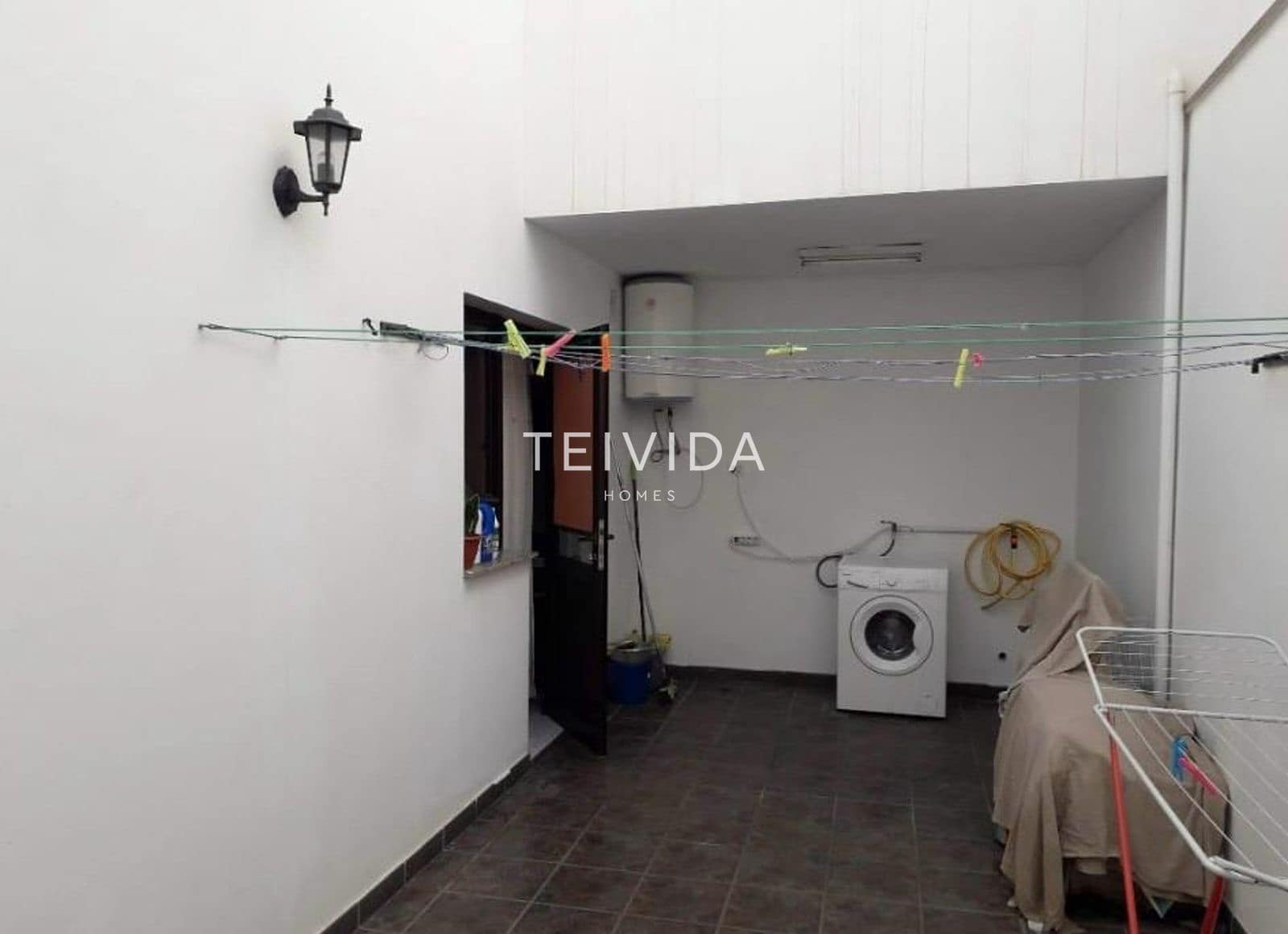 4 soveværelse Lejlighed til salg i Santa Cruz de Tenerife med garage - € 260.000 (Ref: 9516475)