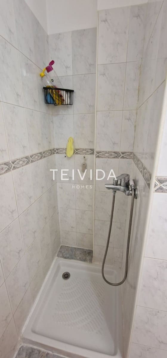 2 bedroom Flat for sale in Arona - € 165,000 (Ref: 9518068)