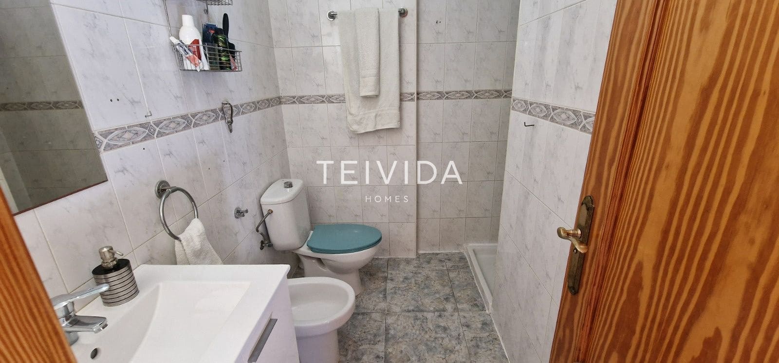 2 bedroom Flat for sale in Arona - € 165,000 (Ref: 9518068)