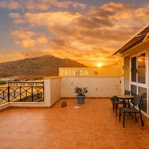 2 quarto Penthouse para venda em Arona com piscina garagem - 335 000 € (Ref: 9518069)