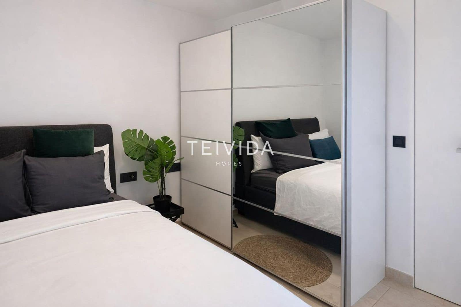 1 Zimmer Wohnung zu vermieten in Arona - 1.550 € (Ref: 9522838)