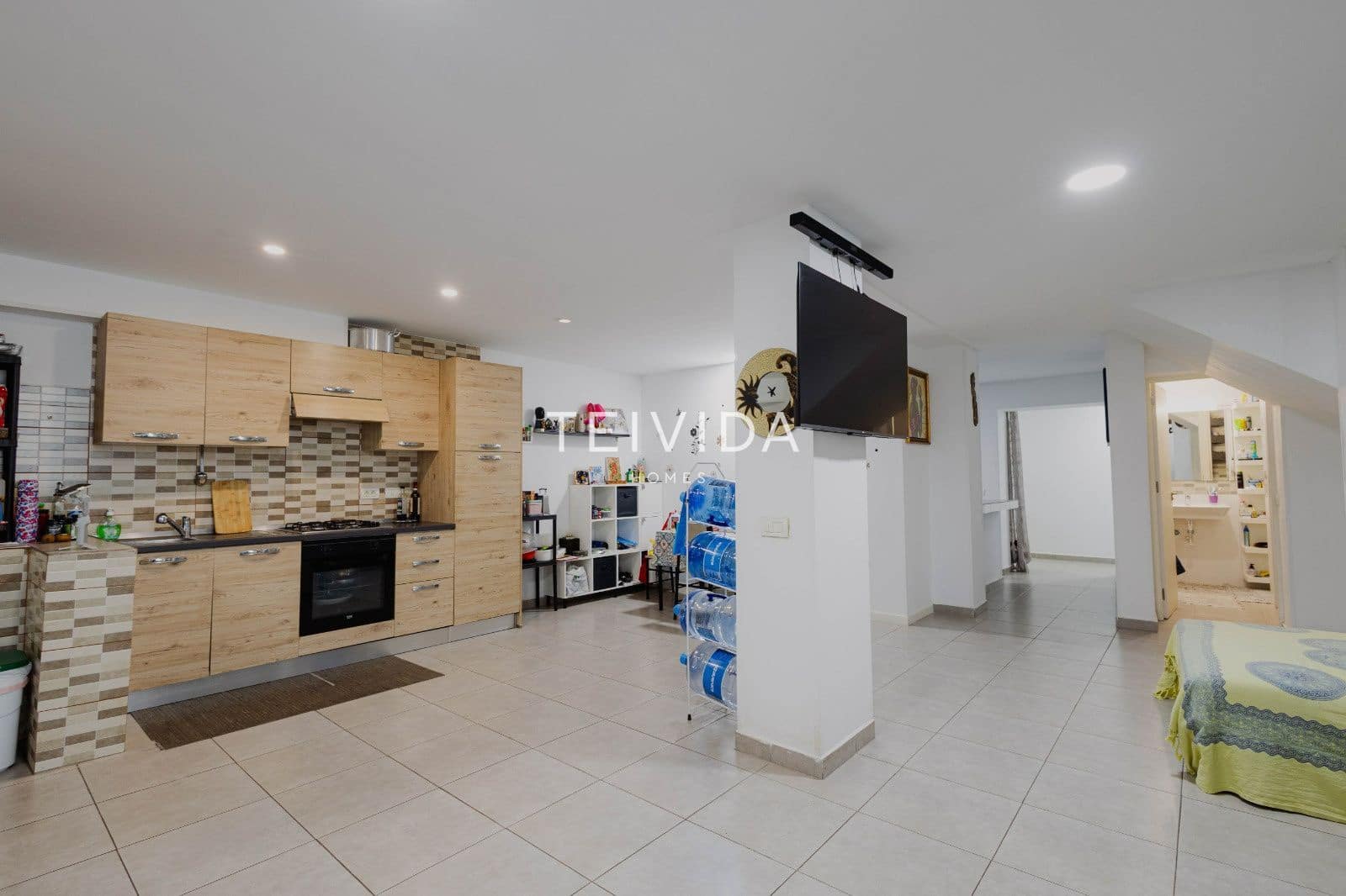 Restaurant/Bar for sale in Puerto Santiago - € 335,000 (Ref: 9525181)