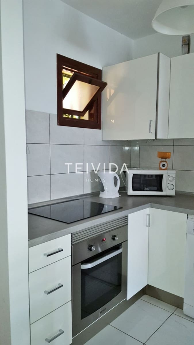 2 quarto Apartamento para arrendar em Arona - 1 150 € (Ref: 9525567)