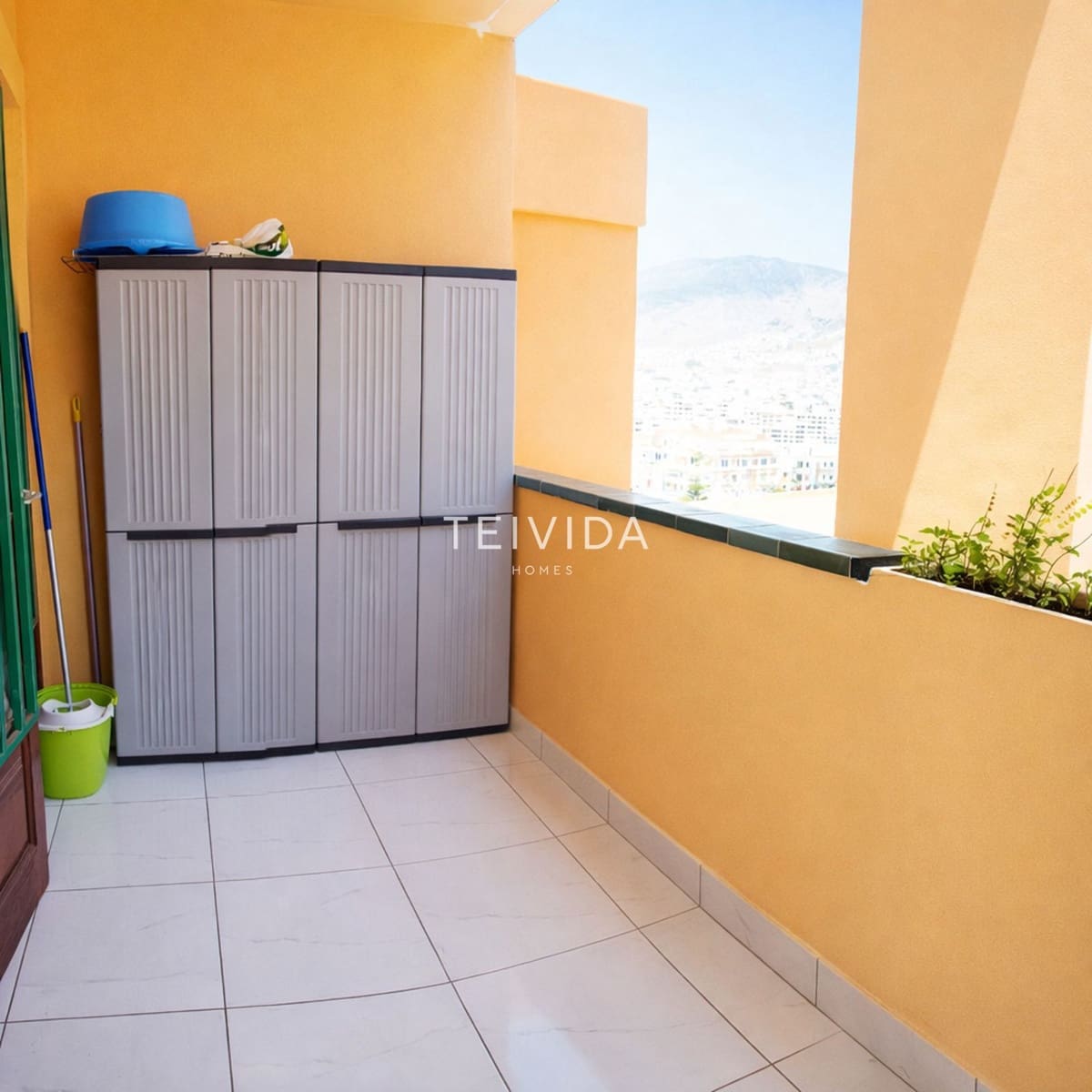 2 quarto Apartamento para arrendar em Arona - 1 150 € (Ref: 9525567)