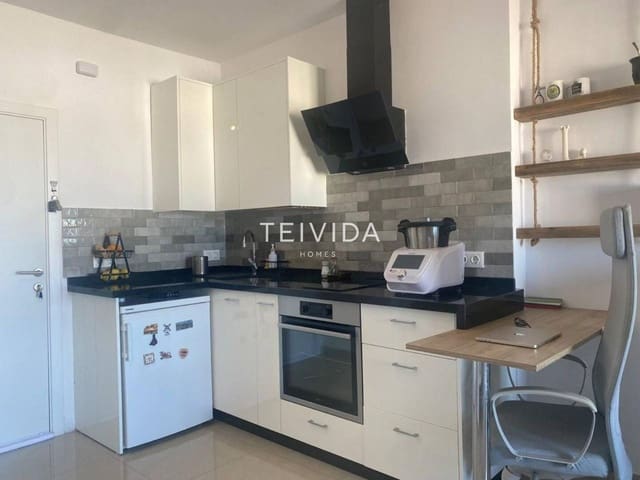 Lejlighed til leje i Adeje med swimmingpool - € 1.200 (Ref: 9525749)