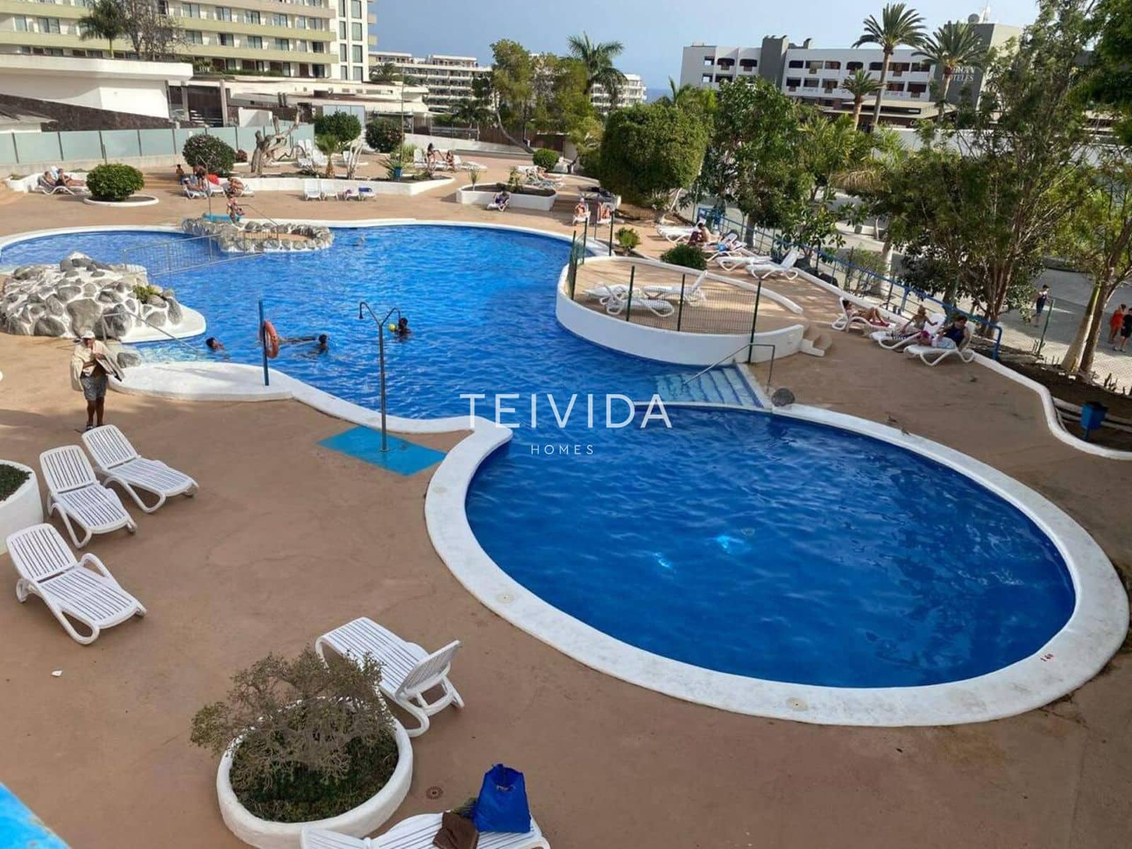 Lejlighed til leje i Adeje med swimmingpool - € 1.200 (Ref: 9525749)