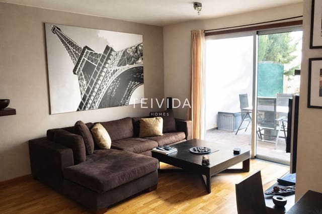 Maison de Ville de 2 chambres à louer à Santa Cruz de Tenerife avec piscine garage - 1 400 € (Ref: 9528501)