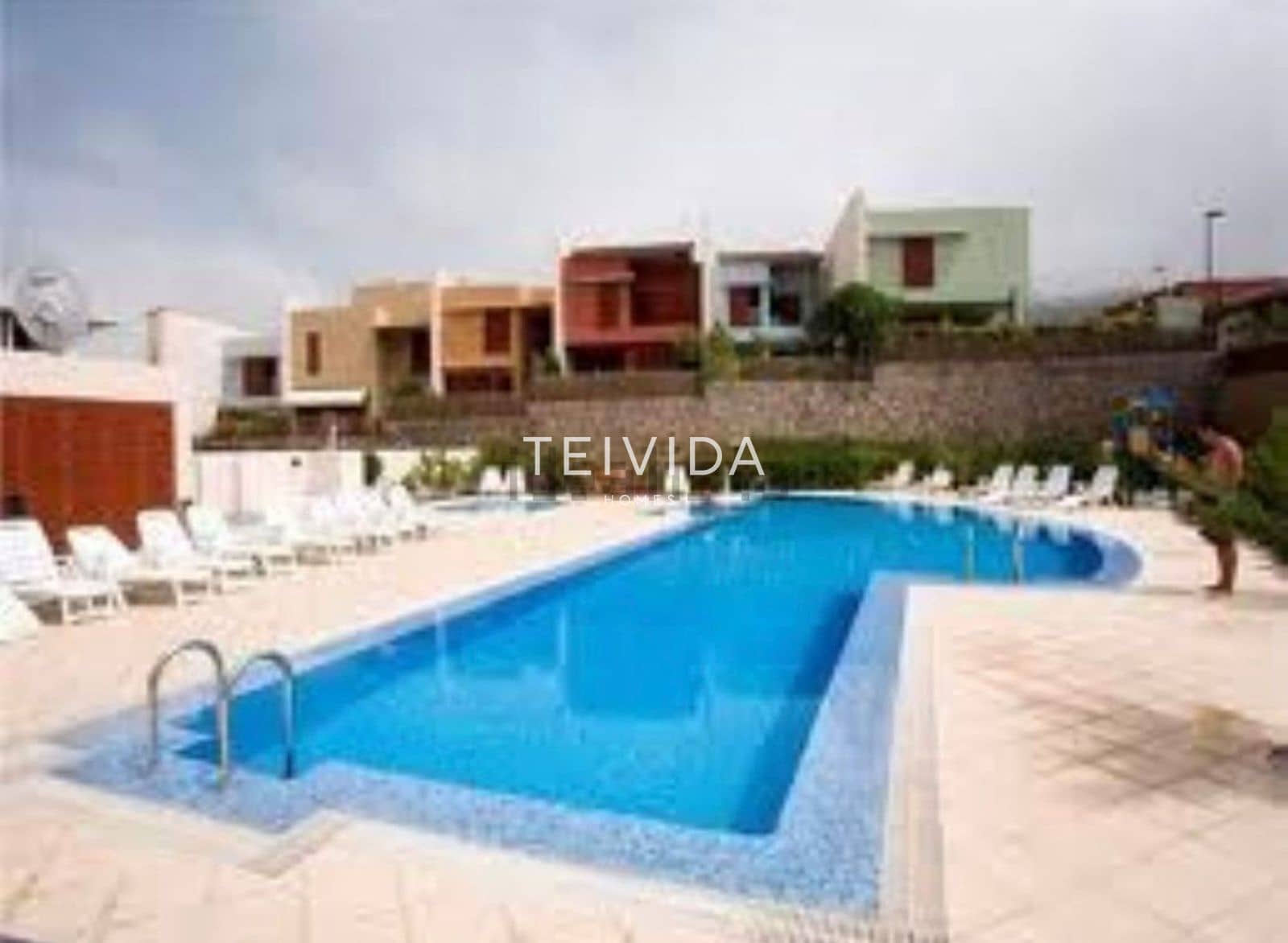 Maison de Ville de 2 chambres à louer à Santa Cruz de Tenerife avec piscine garage - 1 400 € (Ref: 9528501)