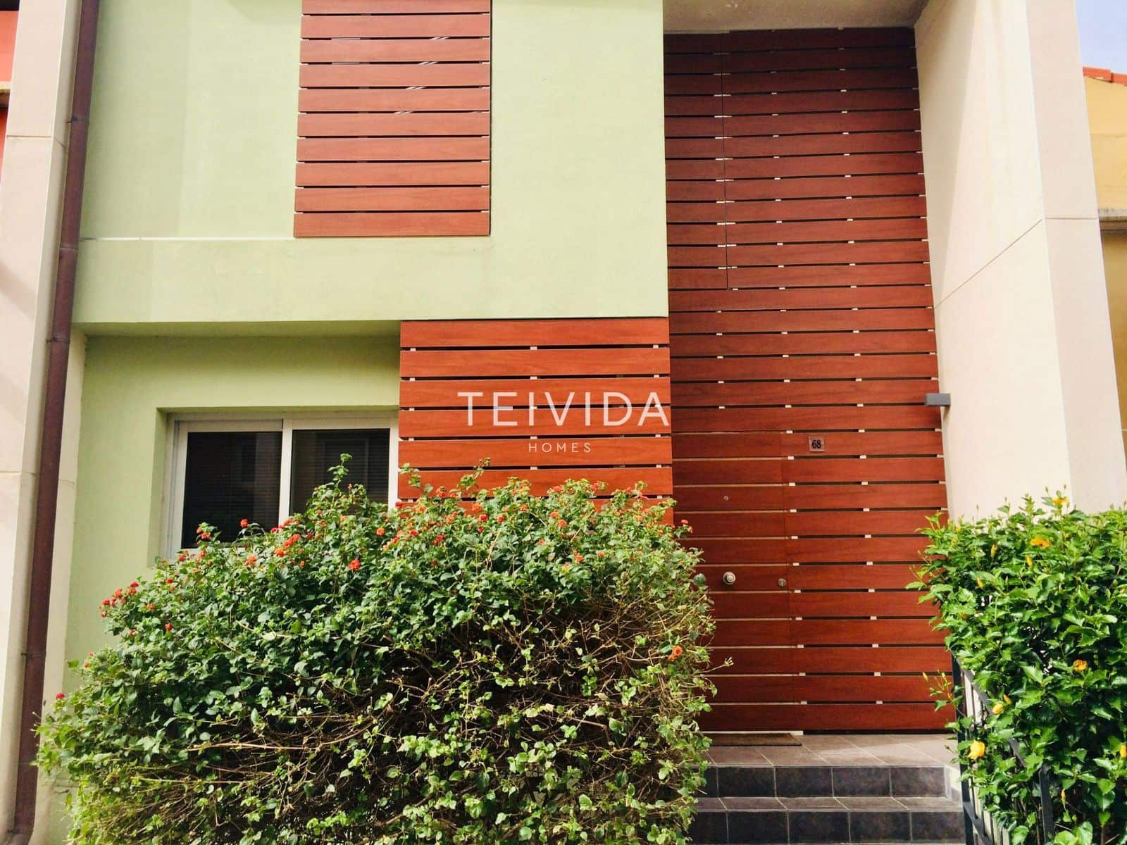 Maison de Ville de 2 chambres à louer à Santa Cruz de Tenerife avec piscine garage - 1 400 € (Ref: 9528501)