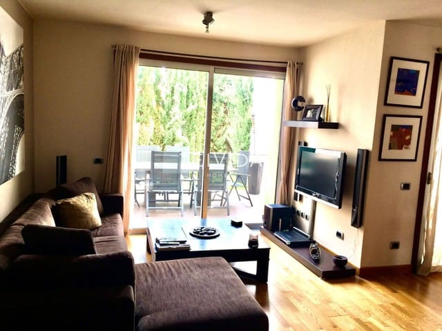 Maison de Ville de 2 chambres à louer à Santa Cruz de Tenerife avec piscine garage - 1 400 € (Ref: 9528501)