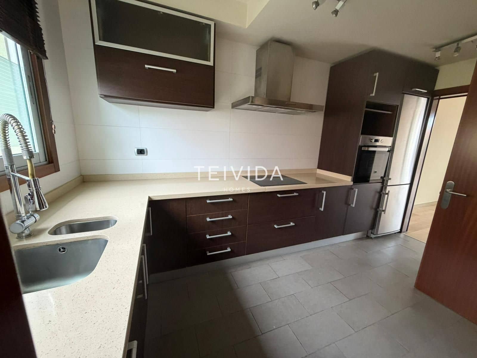 2 bedroom Townhouse for rent in Santa Ursula with pool garage - € 1,400 (Ref: 9528501)