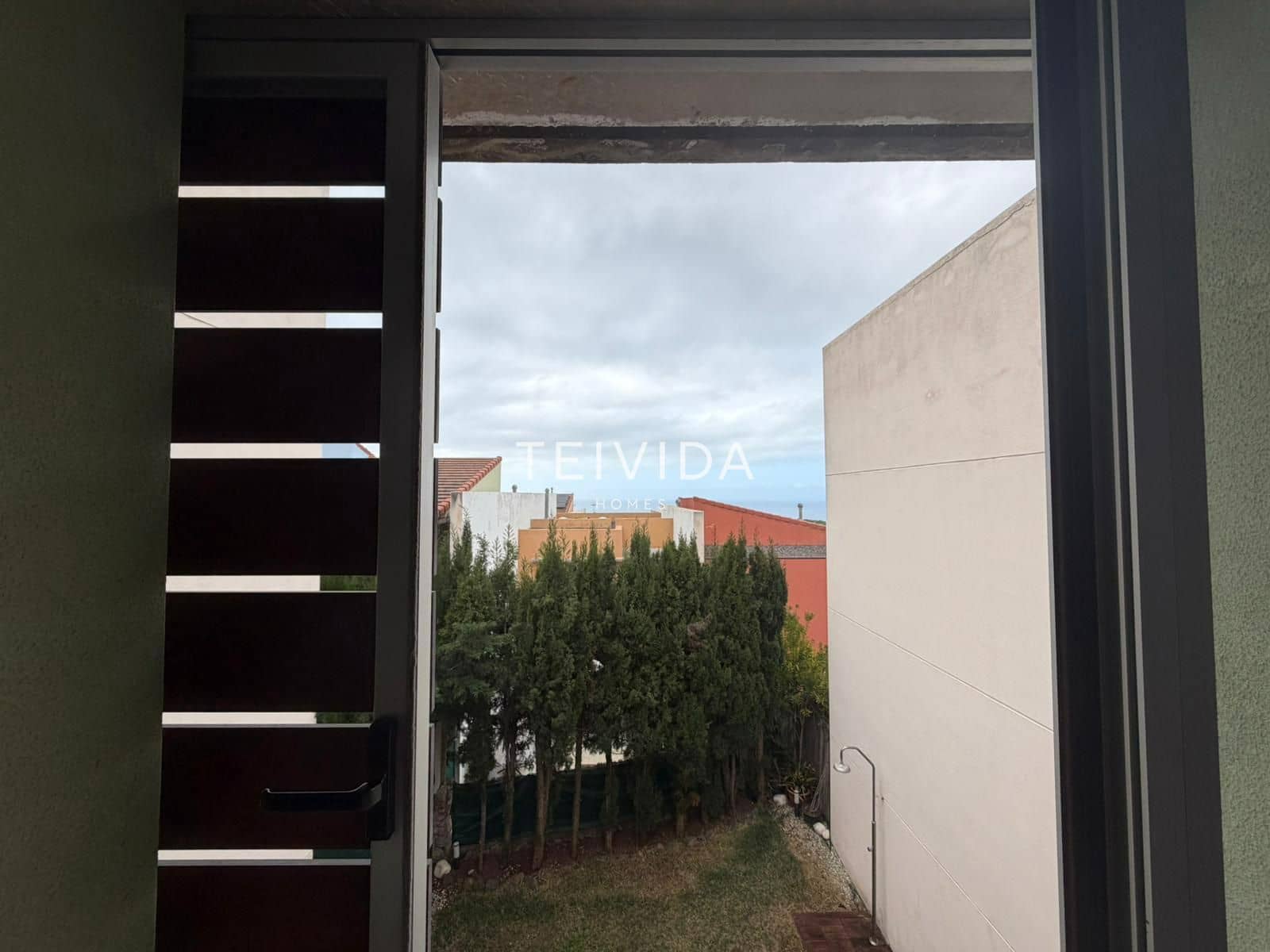 2 bedroom Townhouse for rent in Santa Ursula with pool garage - € 1,400 (Ref: 9528501)