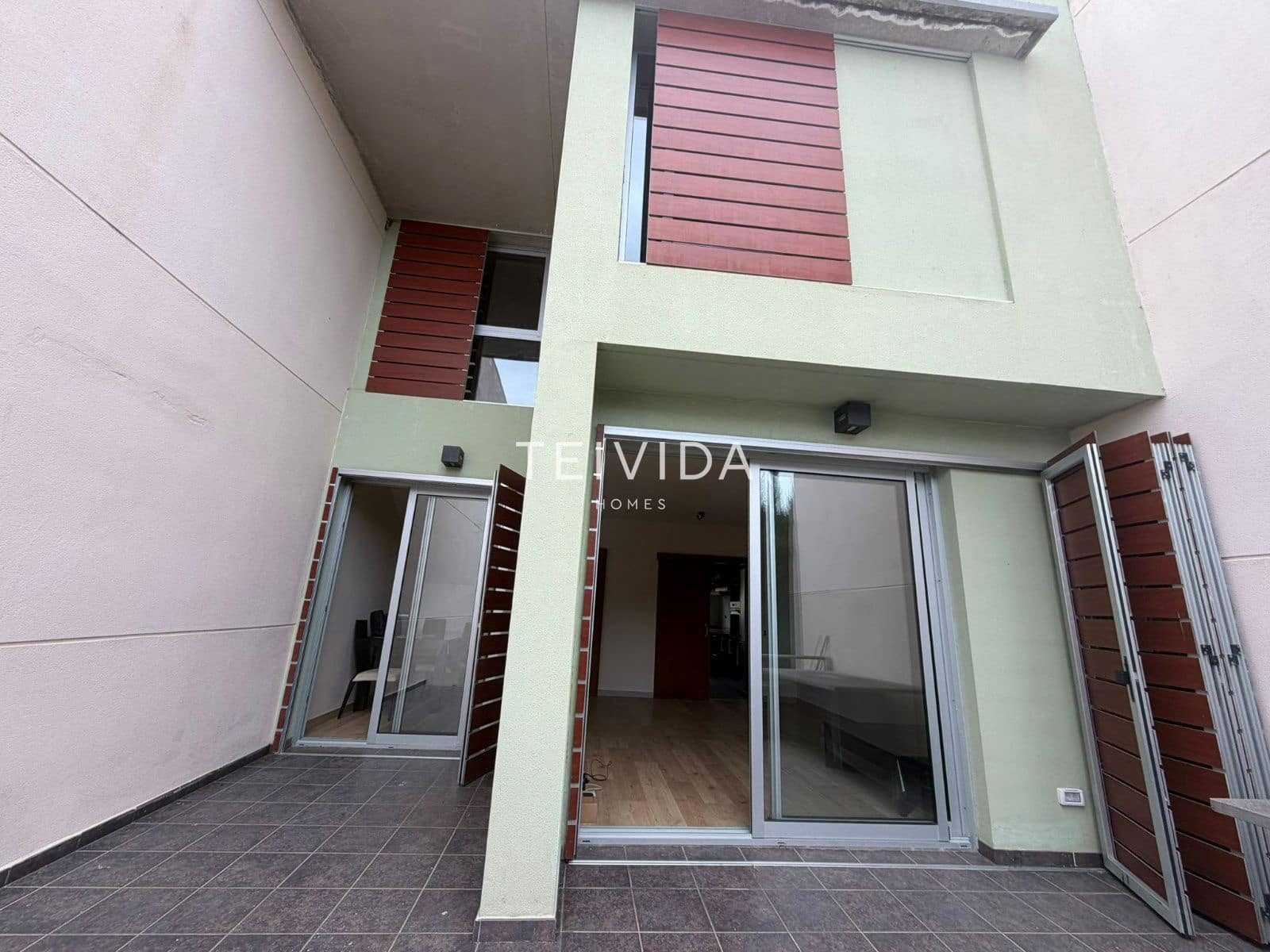 2 bedroom Townhouse for rent in Santa Ursula with pool garage - € 1,400 (Ref: 9528501)