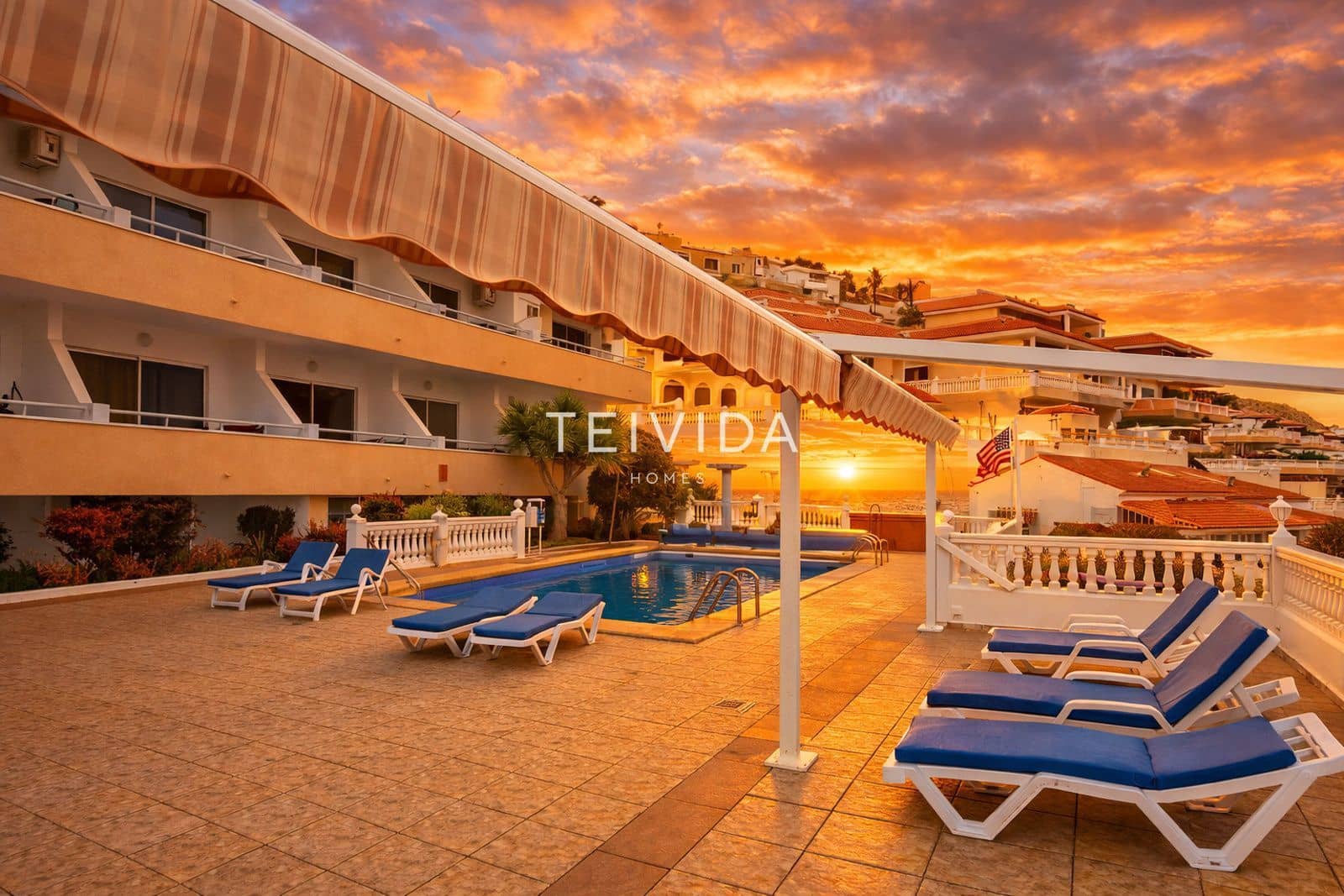 1 chambre Penthouse à vendre à Costa Adeje avec piscine - 329 000 € (Ref: 9528768)