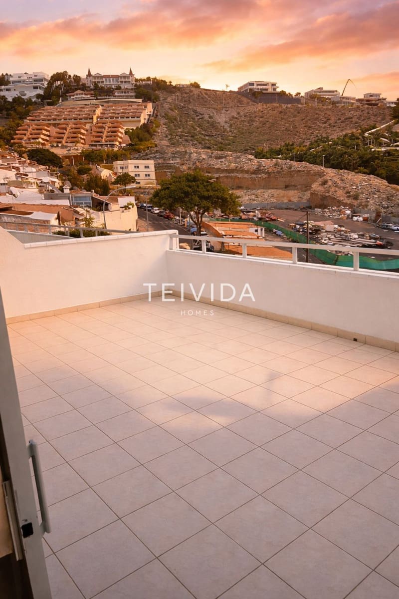 1 chambre Penthouse à vendre à Costa Adeje avec piscine - 269 000 € (Ref: 9528769)