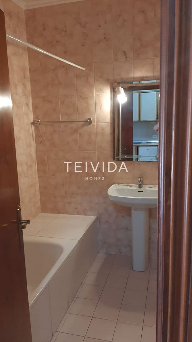 Leilighet til salgs i Costa Adeje med svømmebasseng - € 239 000 (Ref: 9528771)