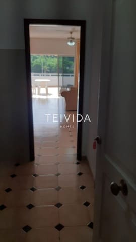 Leilighet til salgs i Costa Adeje, Adeje med svømmebasseng - € 239 000 (Ref: 9528771)