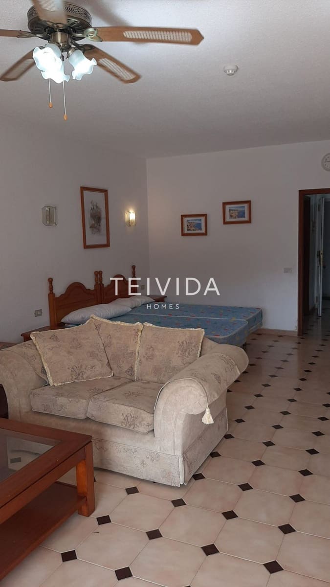 Leilighet til salgs i Costa Adeje med svømmebasseng - € 239 000 (Ref: 9528771)